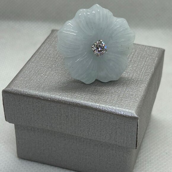 NEW! Natural Jade Carved and Moissanite 42.50 ctw Primrose Floral Ring! 5 - Picture 1 of 4